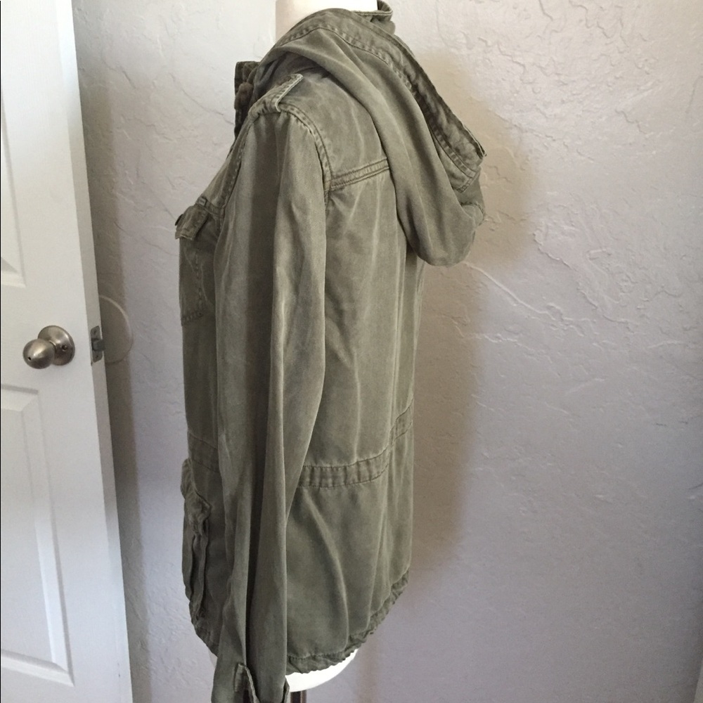 GORGEOUS!  Max Jeans Tencel cargo jacket in olive - Picture 4 of 8